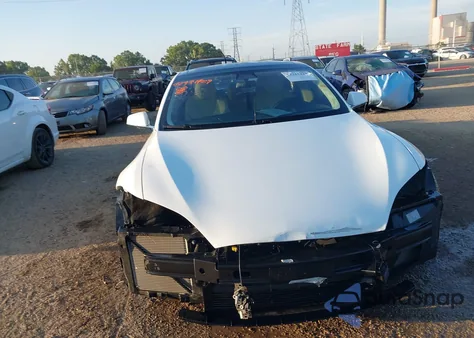 2018 Tesla Model S 100D/75D/P100D from USA, damaged, VIN 5YJSA1E25JF286436